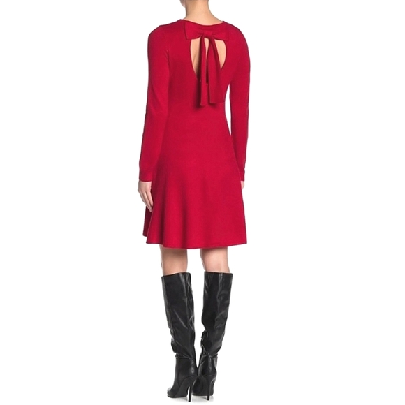 Vince Camuto Dresses & Skirts - Vince Camuto Red Long Sleeve Sweater Dress with Keyhole Back & Bow Detail Sz L